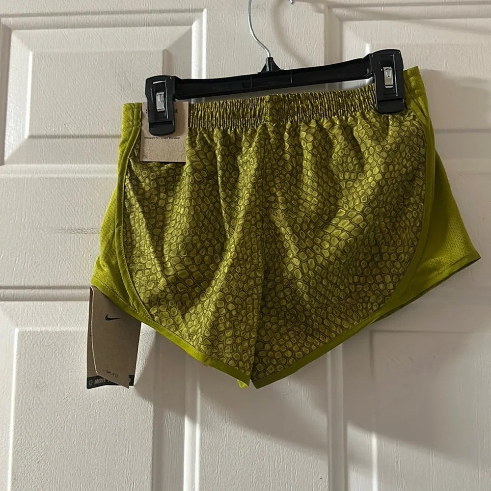 Nike Alligator Print Tempo Running Shorts: GREEN: NWT: SIZE S